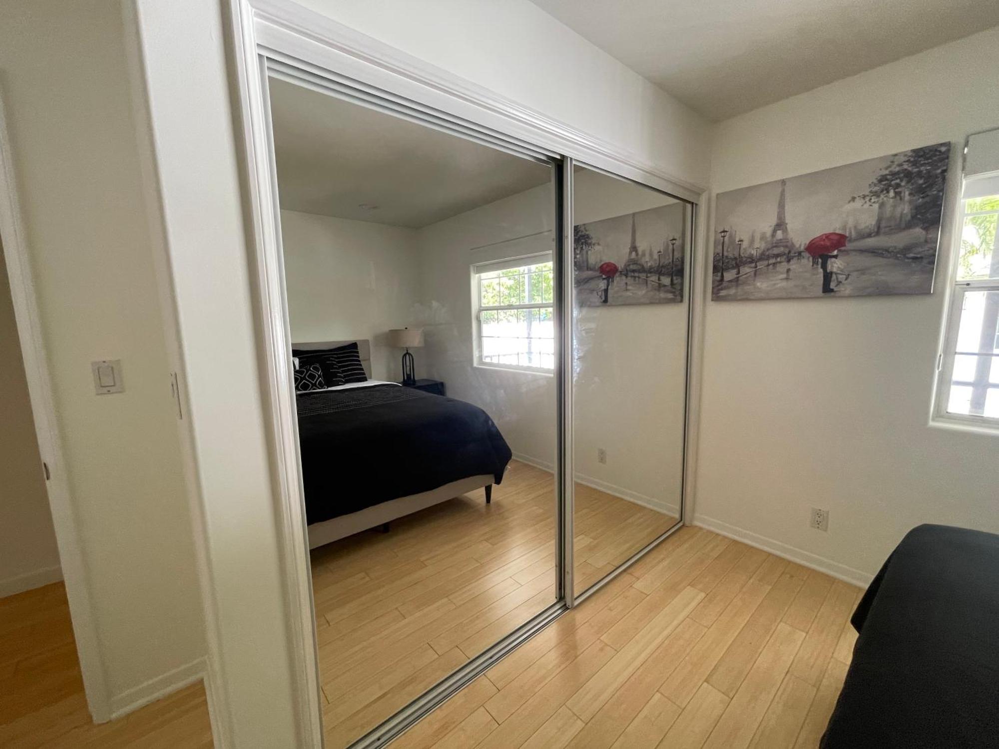 Habitación en casa particular Charming Bright Traditional In Sherman Oaks