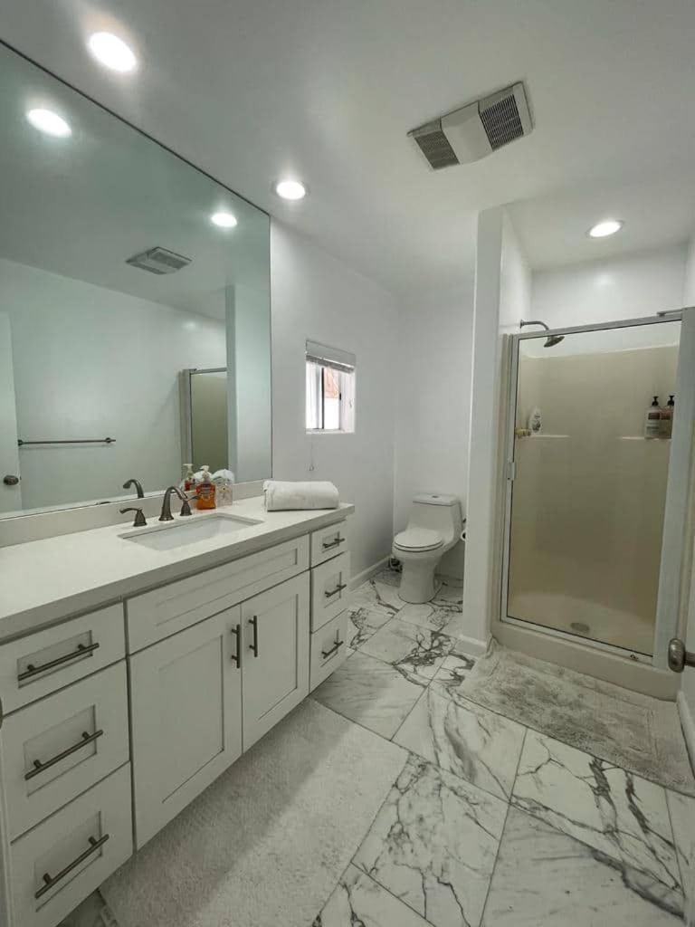 Habitación en casa particular Charming Bright Traditional In Sherman Oaks