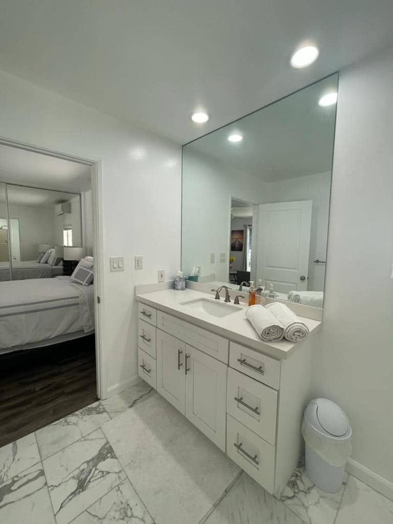 Habitación en casa particular Charming Bright Traditional In Sherman Oaks Los Ángeles