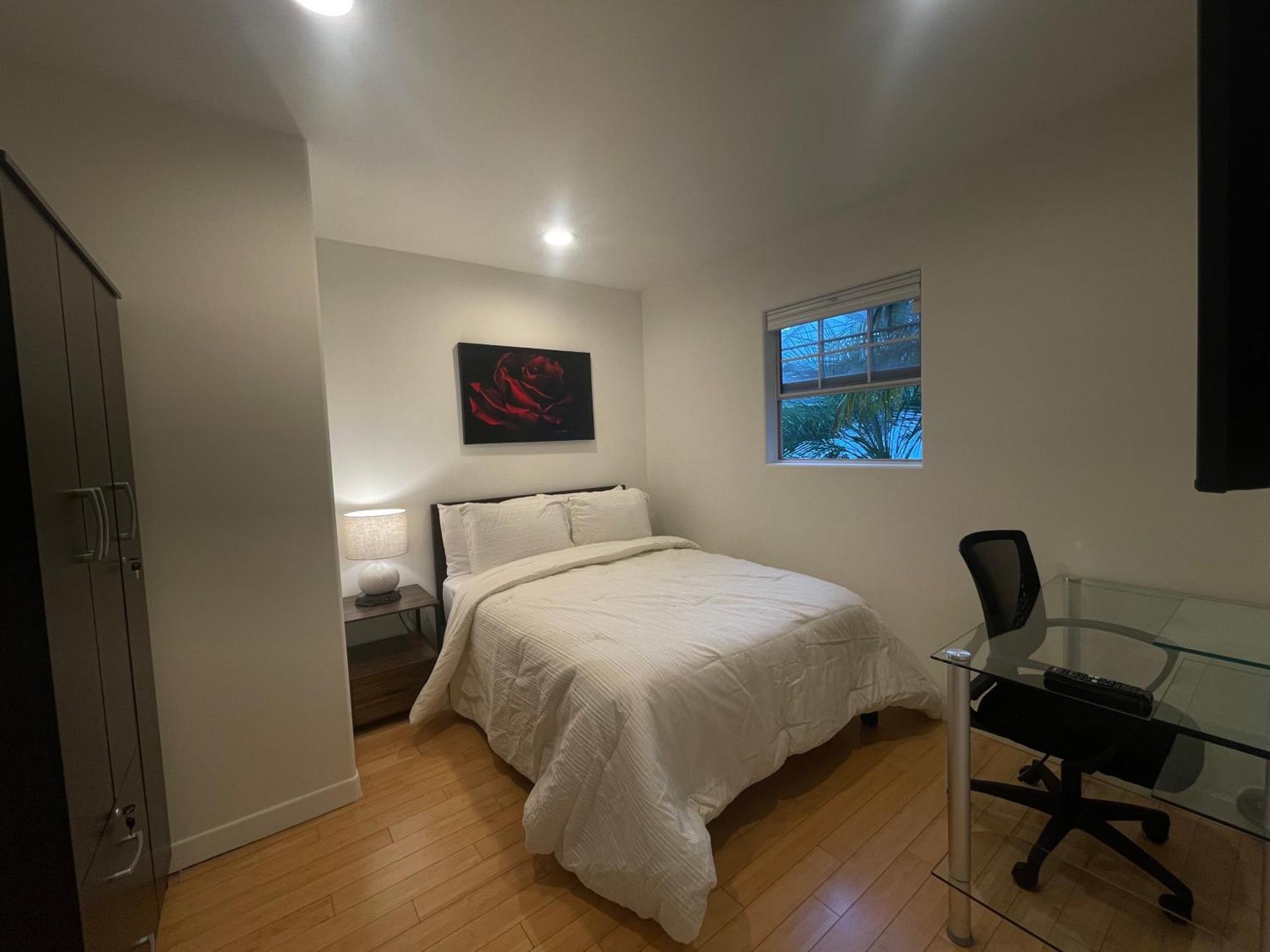 Charming Bright Traditional In Sherman Oaks Los Ángeles