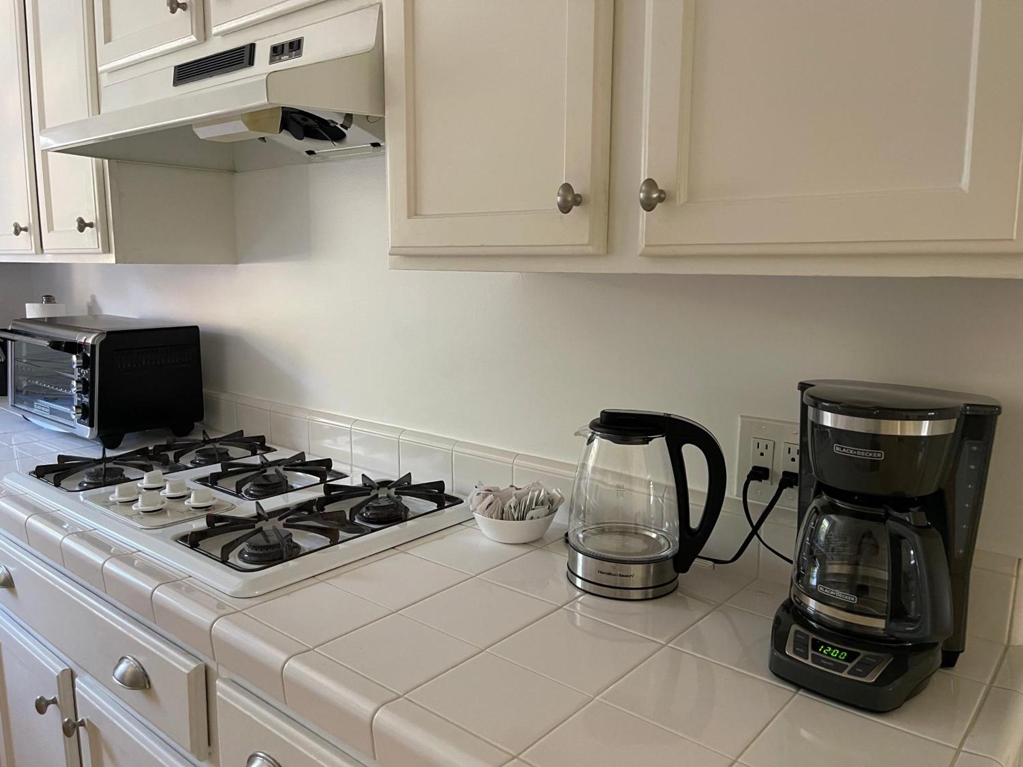 Hospedagem domiciliar Charming Bright Traditional In Sherman Oaks *