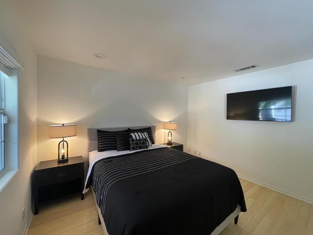 Charming Bright Traditional In Sherman Oaks Hospedagem domiciliar Los Angeles